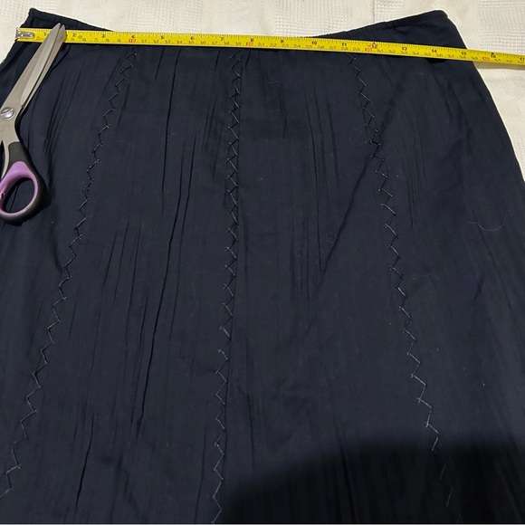 Spanner A line midi skirt with crinoline trim. Dark navy blue. Fully lined. - Picture 5 of 6